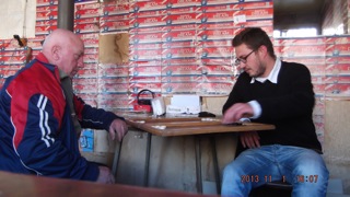 Bild5_Backgammon with host father